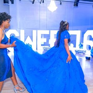 Quinciete Dress or prom